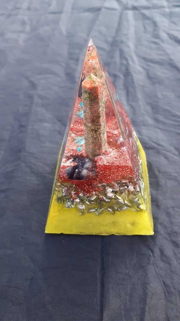 Het Helend Hart - Orgonite Piramide Kopen